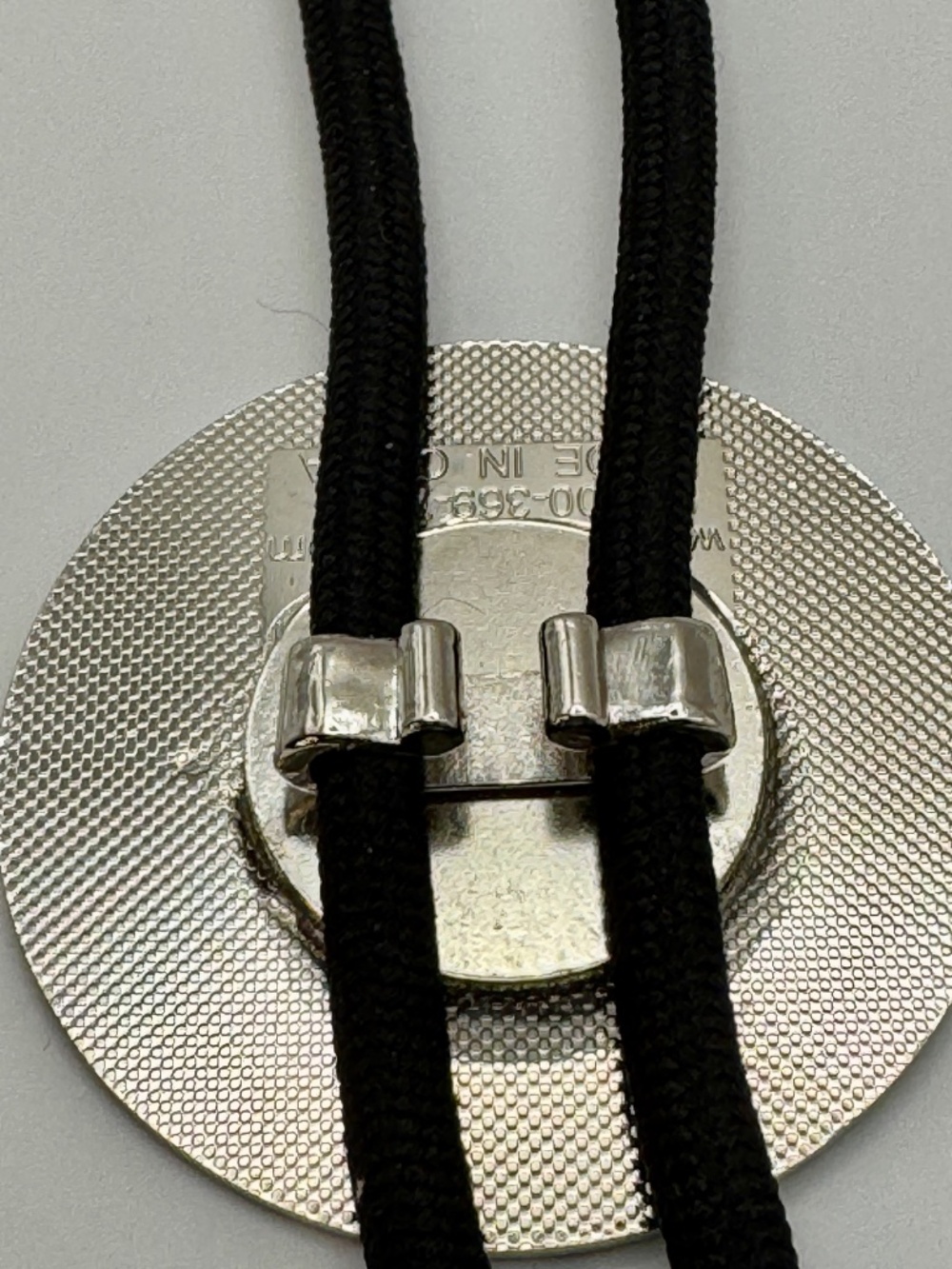 Vancouver Canucks Bolo Tie One-of-a-Kind NHL Fan Apparel Upcycled 1.75" pin - Picture 6 of 11